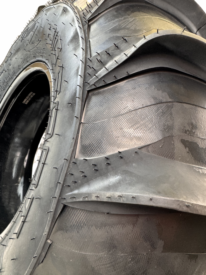 Big Foot HO Paddle Tires Comp Cut By Treadcuts - Packard Performance